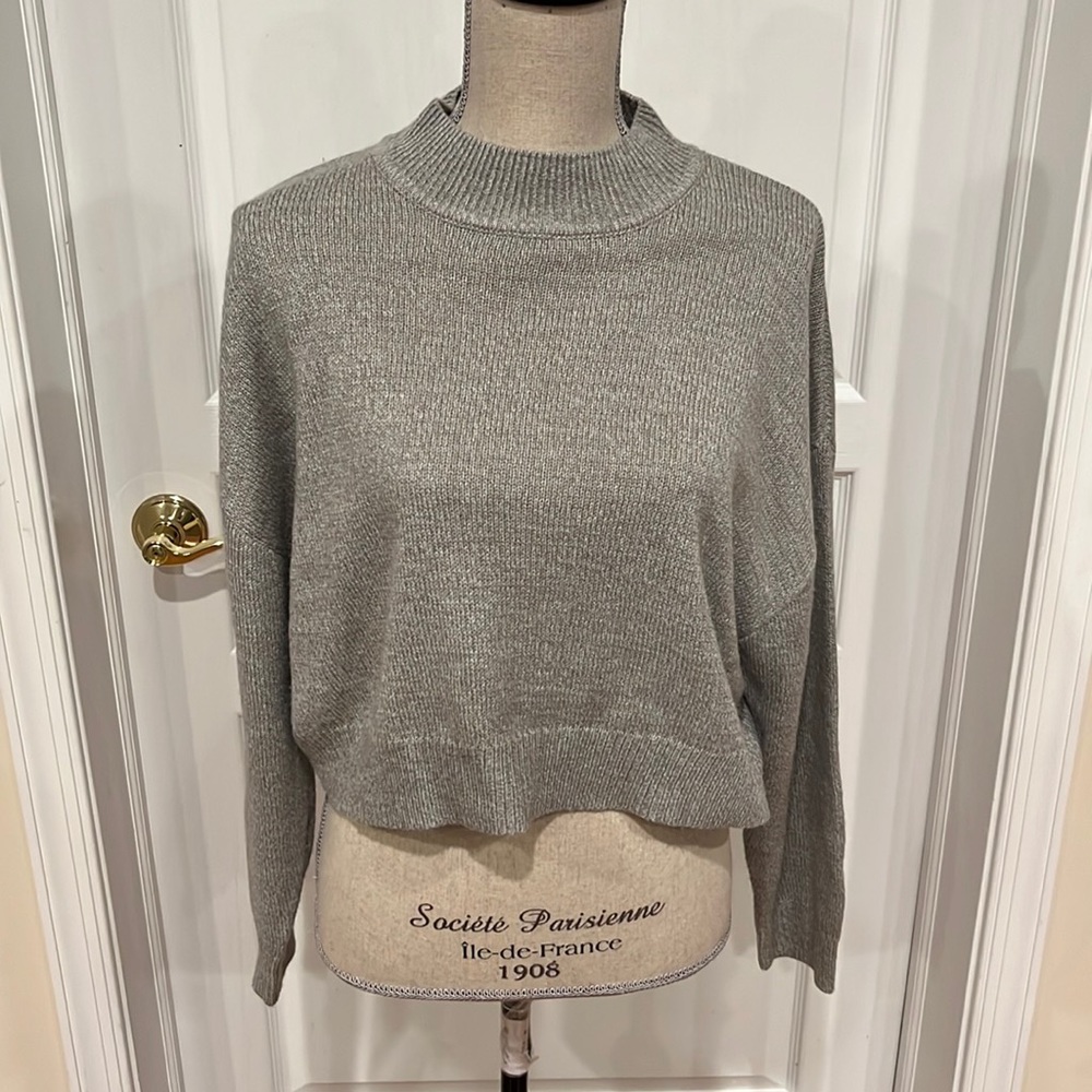 H&M Divided Light grey sweater